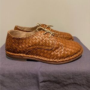 Punto Pigro Woven Oxfords